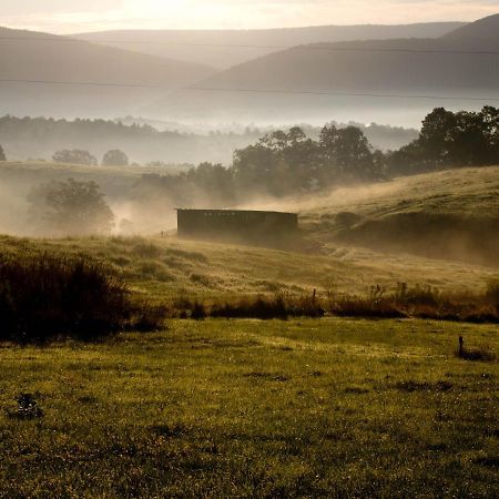 Lost River B&B Mathias Экстерьер фото